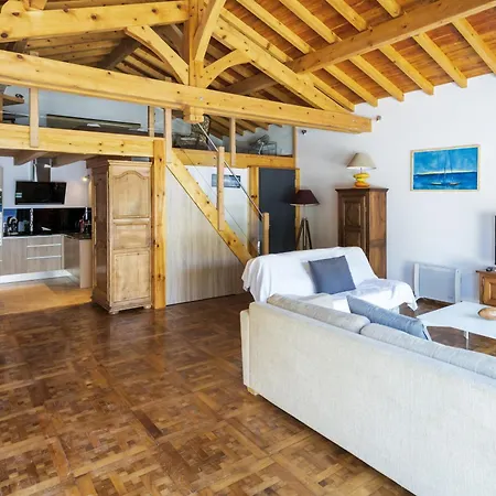 Magnifique T2 Piscine Interieure Apartment *