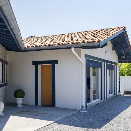 Apartment Magnifique T2 Piscine Interieure *